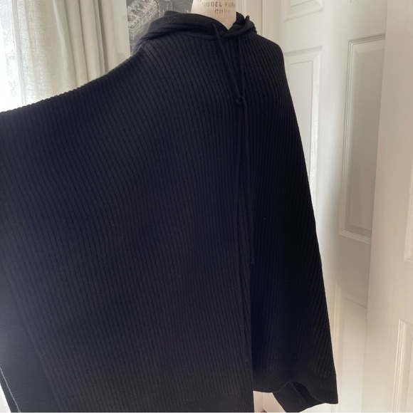Zara 100% Wool Oversized Poncho Steven Meisel Black Size M-L - Picture 8 of 13